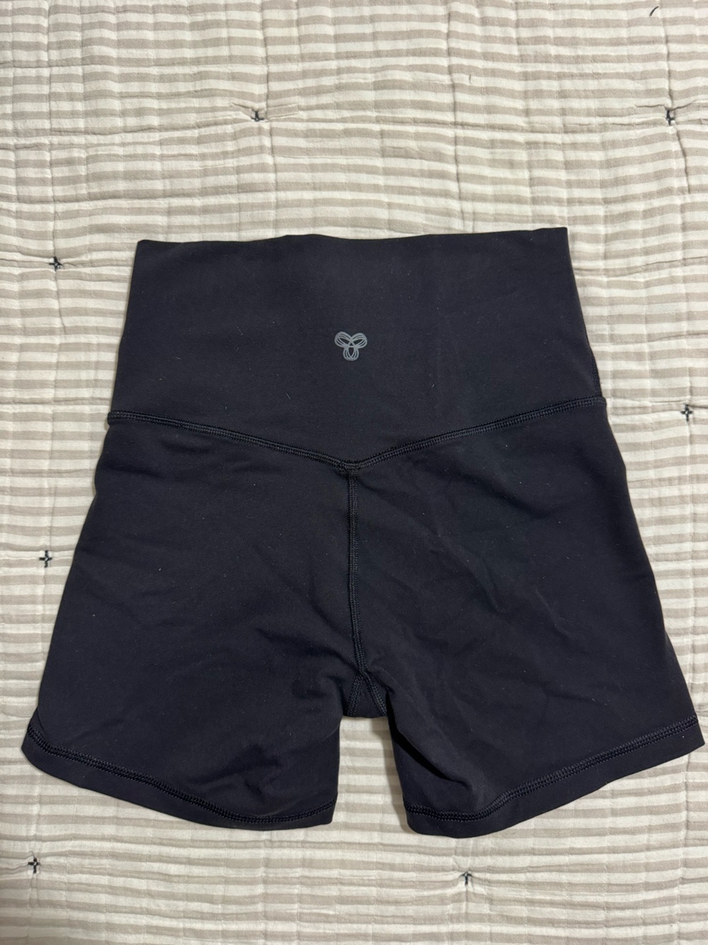 Aritzia TNA Life Cheeky Biker Shorts - Size S - Black